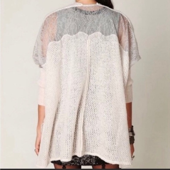 Free People Lace Back Inset Knit Oversized Cardigan Sweater SZ. XS - Picture 2 of 16